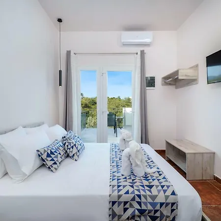 Отель Endless View Лименария